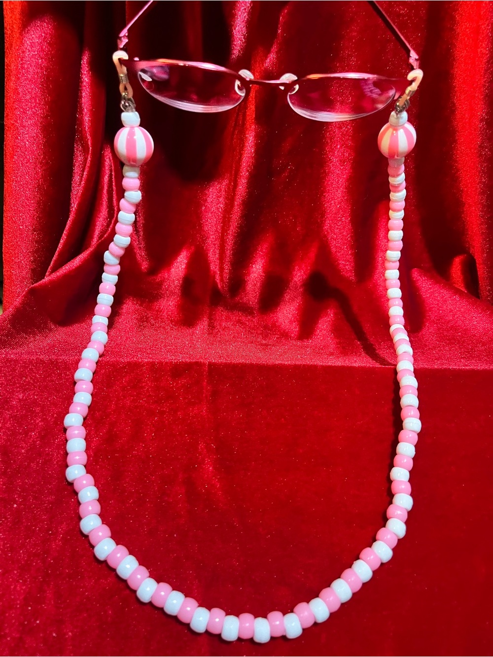 Pink Clown Glasses Chain 🩷